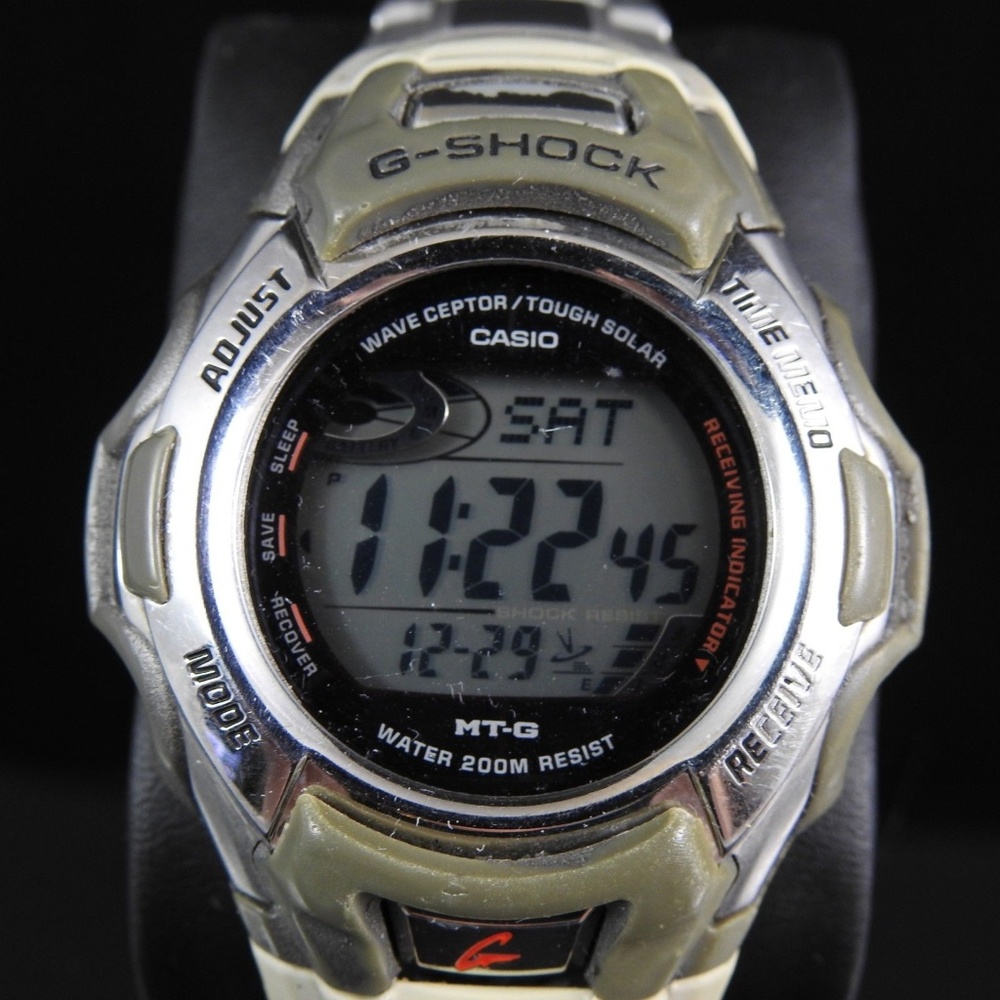 Casio G Shock MTG-900  Wave Ceptor Tough Solar - Picture 7 of 8